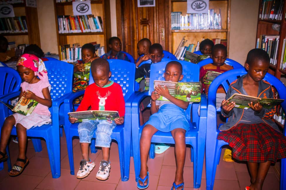 Bukavu/ JI du livre pour livre : la bibliothèque de paix de Panzi montre l’importance de la lecture au bas-âge