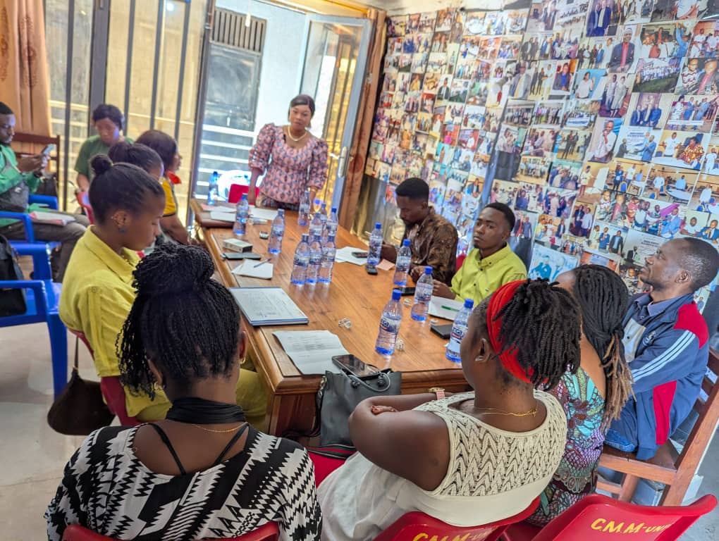 Bukavu : l’AJDH lance les activités des 16 jours d’activisme contre les VBG par la sensibilisation des femmes et filles journalistes