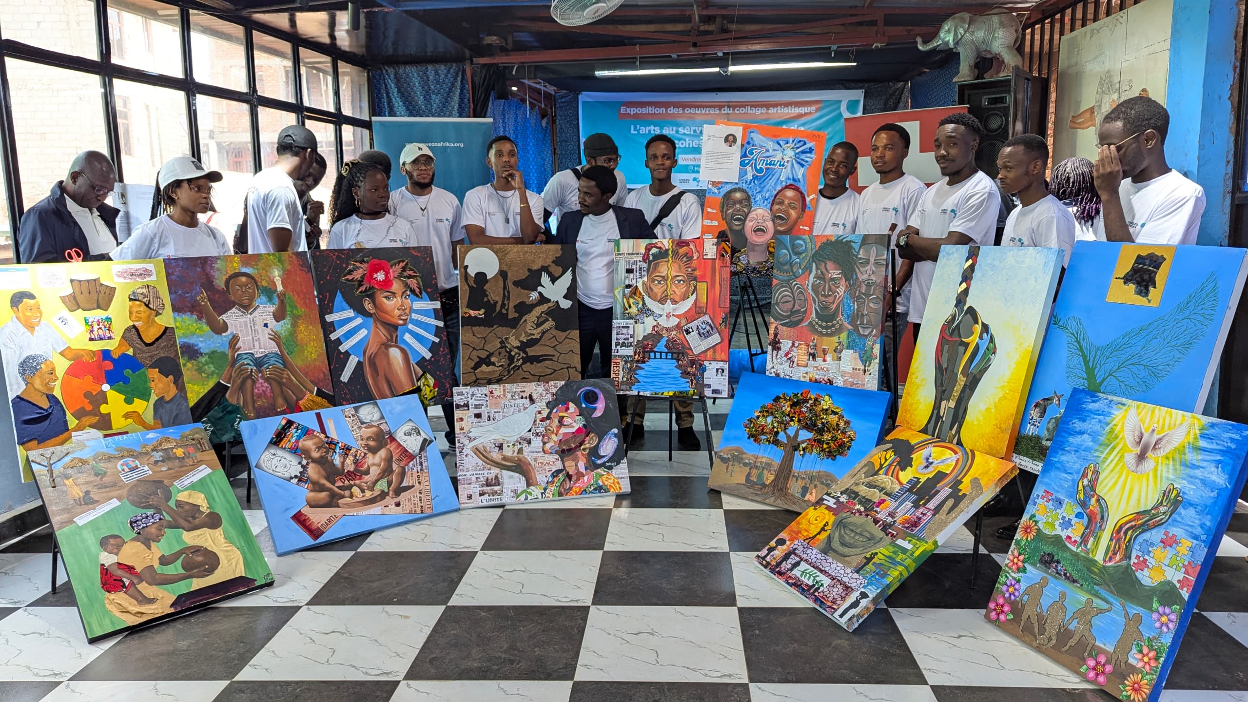 Bukavu : Uwezo Afrika Initiative expose les œuvres artistiques pour la paix et la cohésion sociale.
