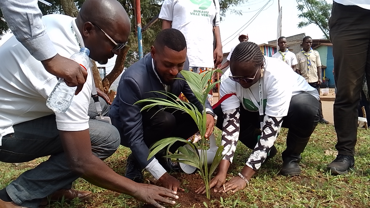 Bagira : 2 800 arbres plantés pour promouvoir une culture écologique durable